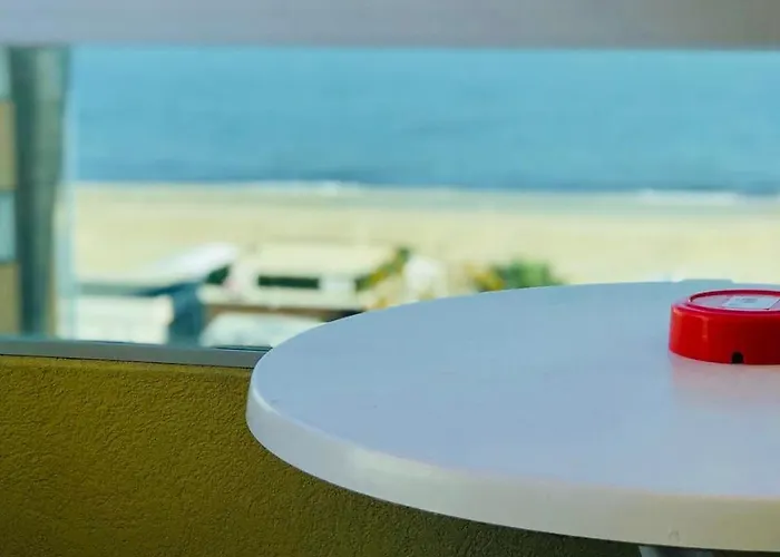 Montecarlo - Vista Mare Con Area Fitness ריצ'יונה