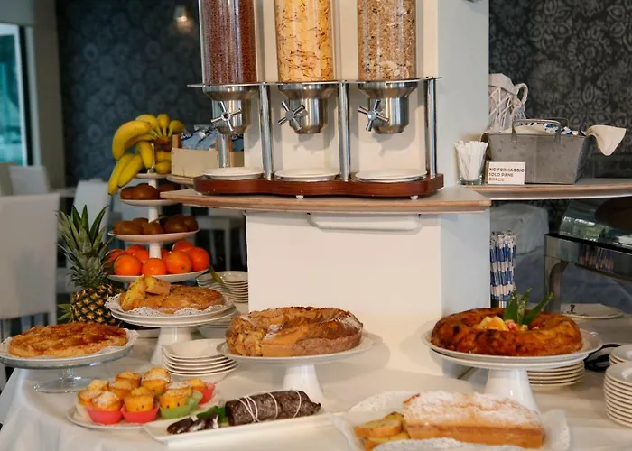 Montecarlo - Vista Mare Con Area Fitness