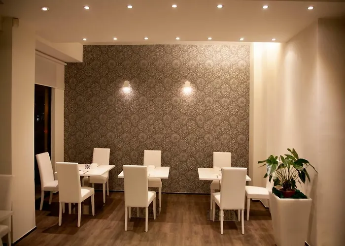 Montecarlo - Vista Mare Con Piscina&area Fitness