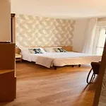 Montecarlo Boutique Hotel 3*