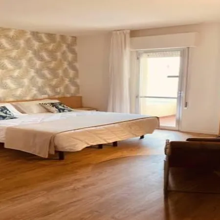 Hotel Montecarlo - Vista Mare Con Area Fitness 3*