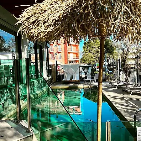 Montecarlo - Vista Mare Con Piscina & Area Fitness