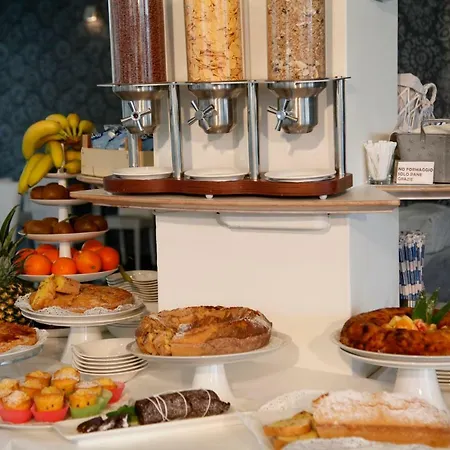 Montecarlo - Vista Mare Con Area Fitness