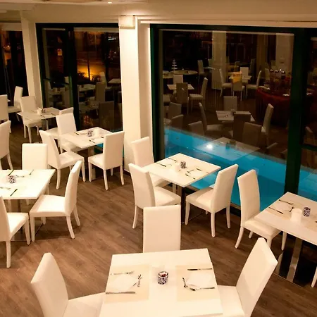 Montecarlo - Vista Mare Con Piscina & Area Fitness Riccione