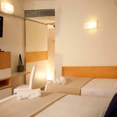 Hotel Montecarlo - Hotel Vista Mare Con Piscina & Area Fitness
