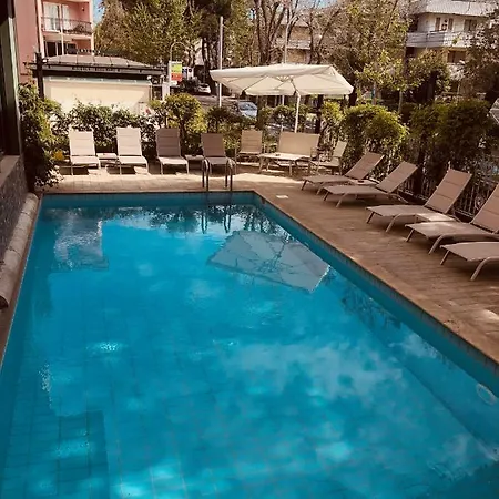 Ξενοδοχείο Montecarlo - Vista Mare Con Area Fitness