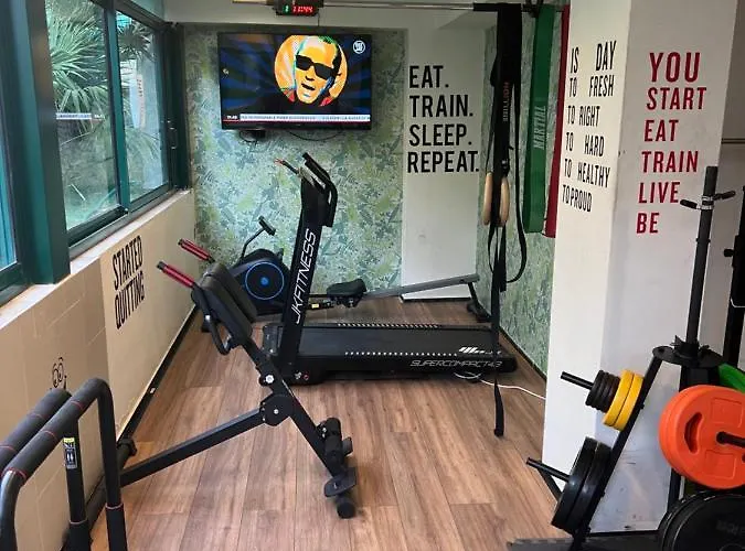 Montecarlo - Vista Mare Con Area Fitness 3*