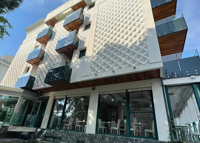 Montecarlo - Vista Mare Con Area Fitness Ξενοδοχείο 3*