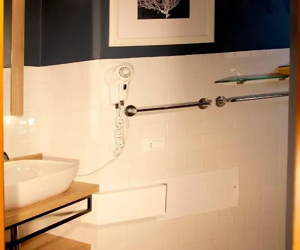 Montecarlo - Vista Mare Con Area Fitness