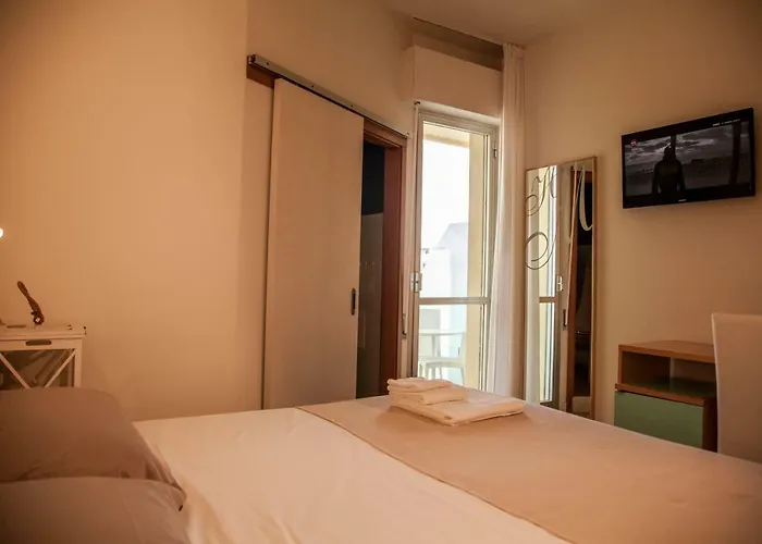 Hotel Montecarlo - Vista Mare Con Area Fitness Riccione
