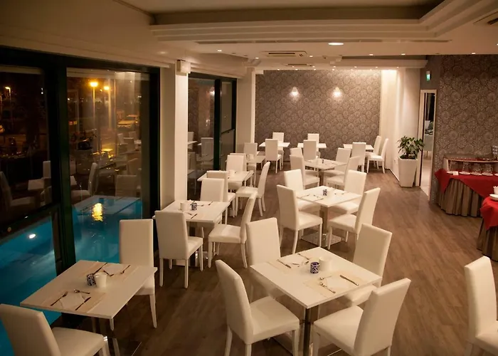 Montecarlo - Vista Mare Con Area Fitness 3* Riccione