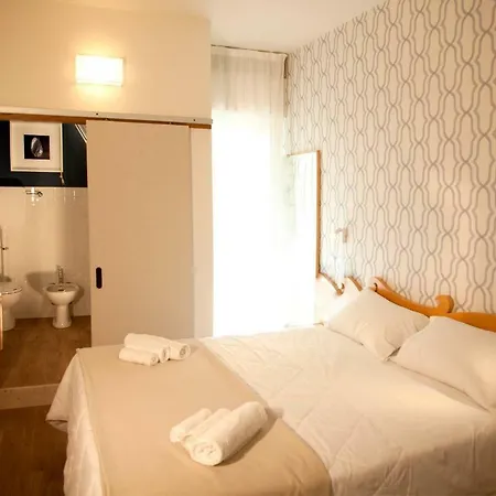 Montecarlo - Vista Mare Con Piscina & Area Fitness Riccione