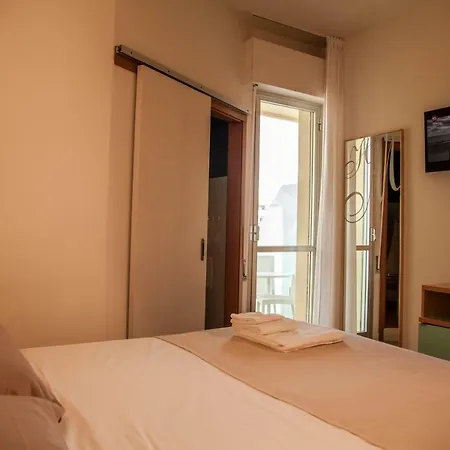 Hotel Montecarlo - Vista Mare Con Piscina & Area Fitness Riccione
